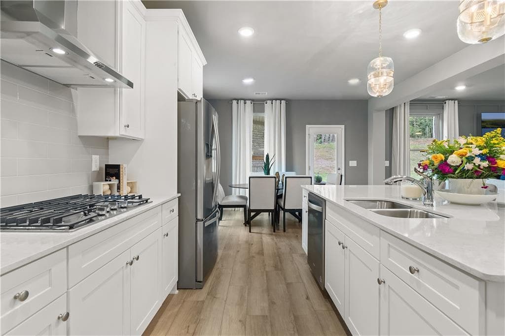 5 bedroom, 5 bathroom, 3,699 sq ft single family residence for sale at 121 Dohrn Drive, Loganville, GA 30052 — photo 10