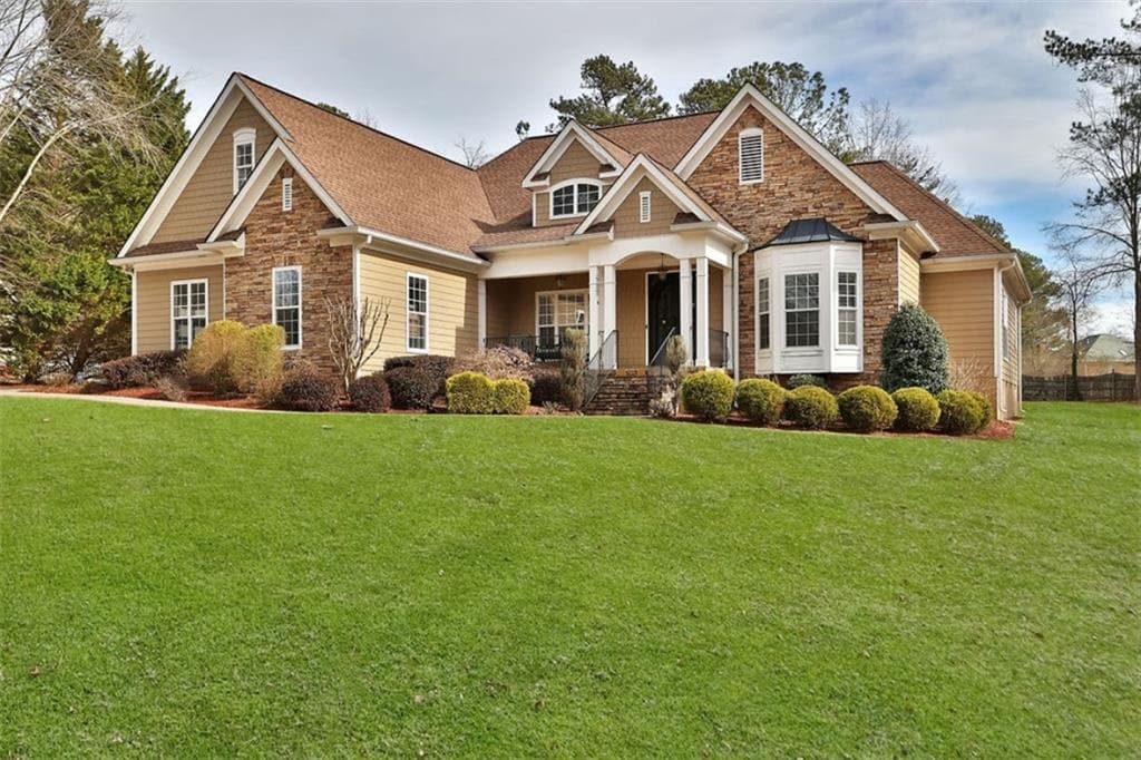 6 bedroom, 5 bathroom single family residence for rent at 110 Stanley Oaks Place, Fayetteville, GA 30214 for $6,500 a month — photo 2