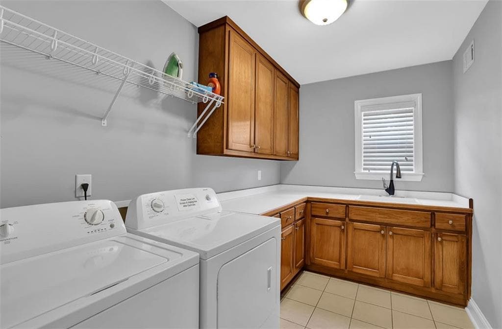 6 bedroom, 5 bathroom single family residence for rent at 110 Stanley Oaks Place, Fayetteville, GA 30214 for $6,500 a month — photo 8