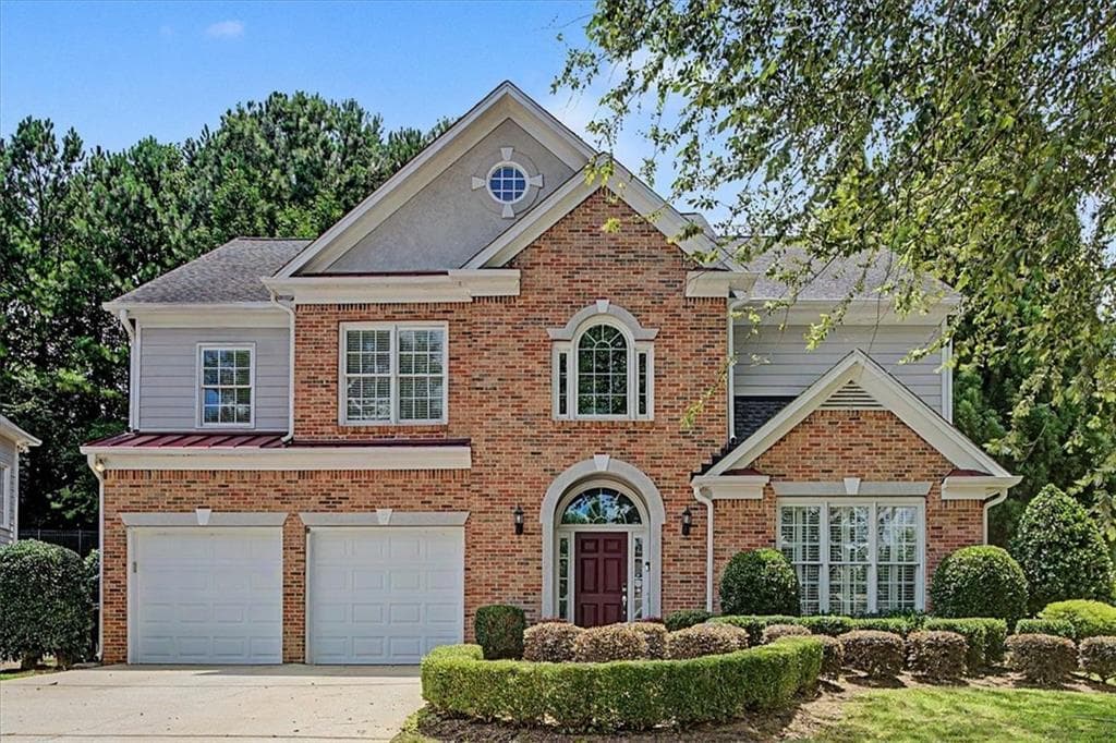 4 bedroom, 3 bathroom, 2,534 sq ft single family residence under contract at 5398 Vinings Lake View, Mableton, GA 30126