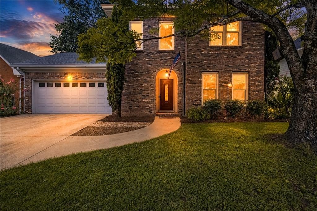4 bedroom, 4 bathroom, 2,976 sq ft single family residence under contract at 2116 Heritage Heights, Decatur, GA 30033 — photo 4