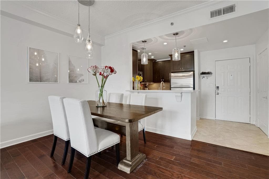 1 bedroom, 1 bathroom, 764 sq ft condominium for sale at 1101 Juniper Street 1012, Atlanta, GA 30309 — photo 9