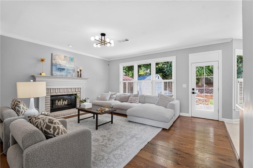 4 bedroom, 3 bathroom, 2,754 sq ft single family residence for sale at 7155 Fawn Lake Drive, Alpharetta, GA 30005 — photo 5