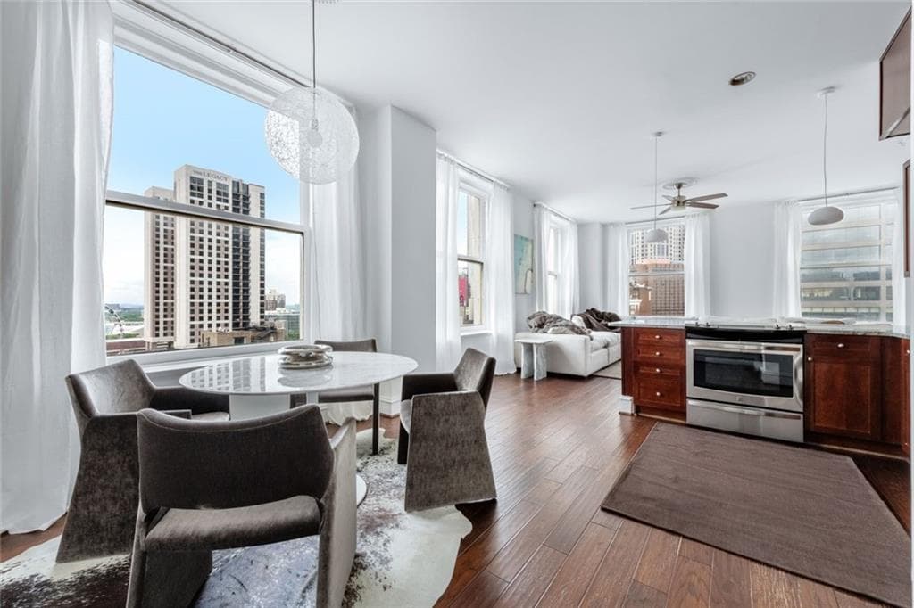 1 bedroom, 2 bathroom, 1,008 sq ft condominium under contract at 57 Forsyth Street 12B, Atlanta, GA 30303 — photo 6