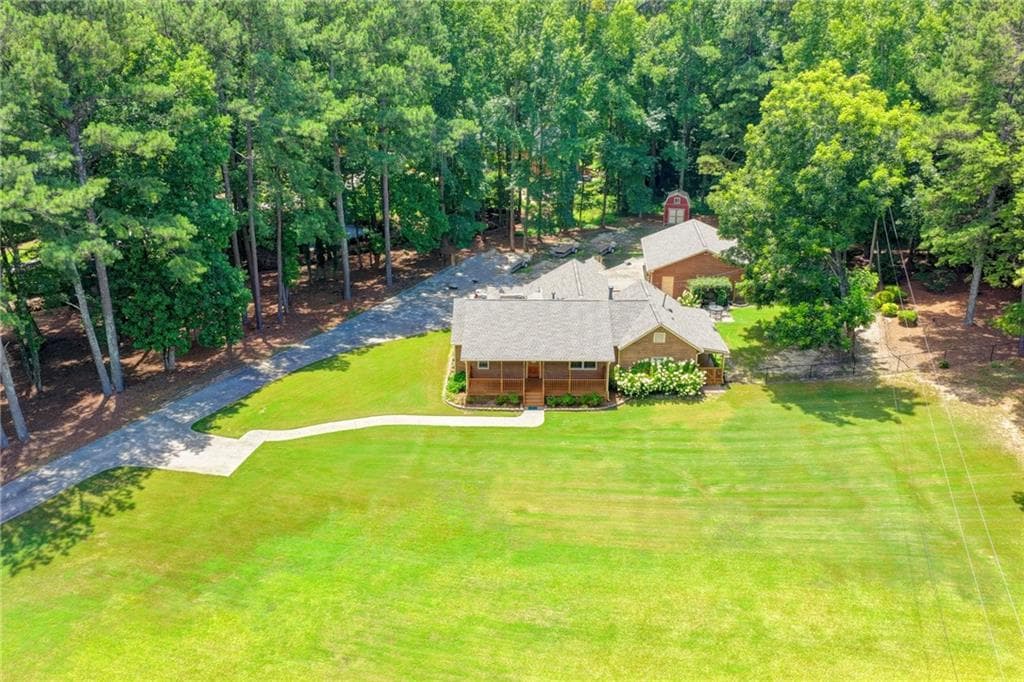 3 bedroom, 2 bathroom, 2,423 sq ft single family residence for sale at 1889 Ridgedale Drive, Snellville, GA 30078