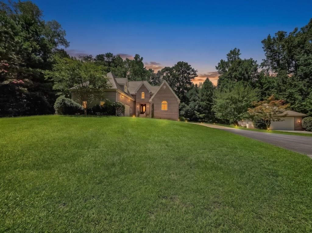 4 bedroom, 3 bathroom, 3,568 sq ft single family residence for sale at 5156 Due West Road, Powder Springs, GA 30127 — photo 2
