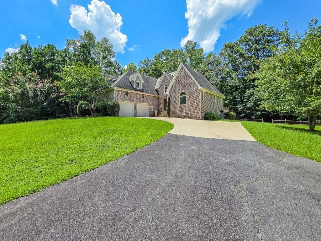 4 bedroom, 3 bathroom, 3,568 sq ft single family residence for sale at 5156 Due West Road, Powder Springs, GA 30127 — photo 5
