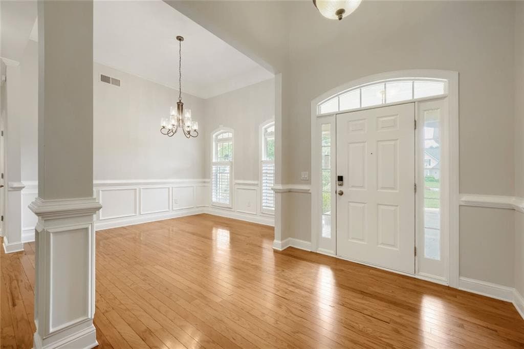 3 bedroom, 2 bathroom, 2,264 sq ft single family residence under contract at 3016 Keeneland Boulevard, Mcdonough, GA 30252 — photo 4