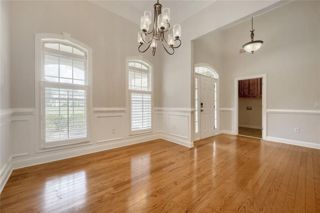 3 bedroom, 2 bathroom, 2,264 sq ft single family residence under contract at 3016 Keeneland Boulevard, Mcdonough, GA 30252 — photo 8