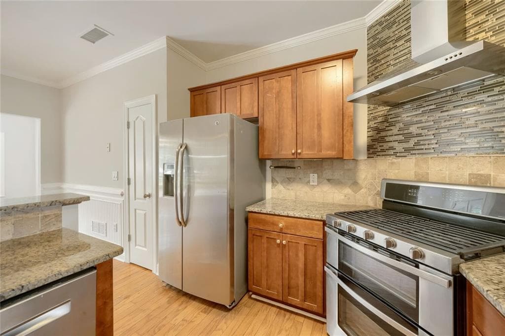 3 bedroom, 2 bathroom, 2,264 sq ft single family residence under contract at 3016 Keeneland Boulevard, Mcdonough, GA 30252 — photo 10
