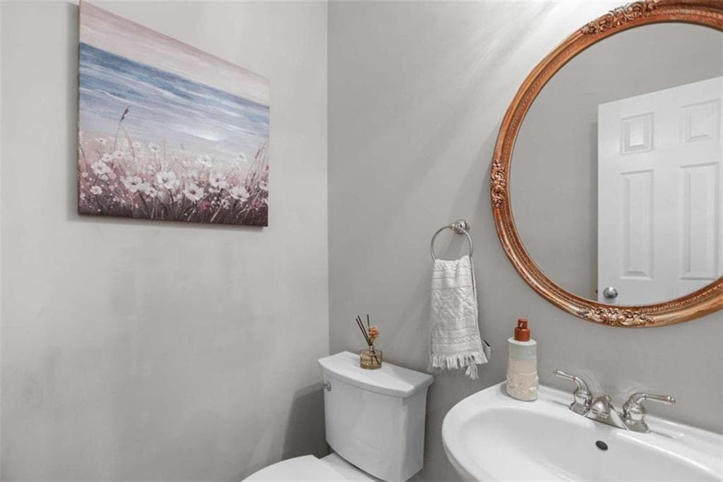 5 bedroom, 4 bathroom, 3,224 sq ft townhouse for sale at 4712 Ivy Ridge Drive, Atlanta, GA 30339 — photo 9