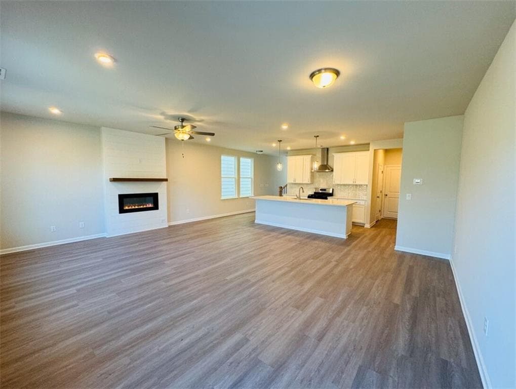 3 bedroom, 3 bathroom, 2,038 sq ft townhouse for rent at 4645 Amethyst Cove, Kennesaw, GA 30144 for $2,790 a month — photo 2