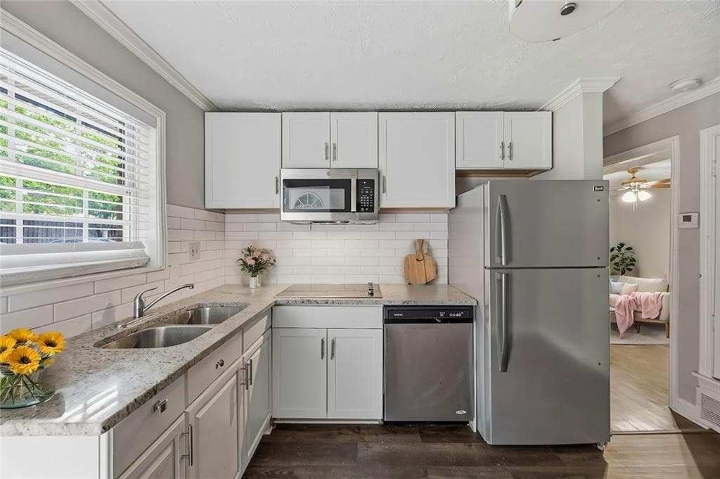 1 bathroom, 556 sq ft apartment for rent at 21 Delmont Drive NE 5, Atlanta, GA 30305 for $1,200 a month — photo 5