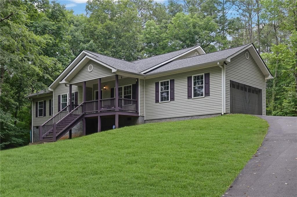 4 bedroom, 2 bathroom, 2,329 sq ft single family residence for sale at 16 Allatoona Woods Trail, Acworth, GA 30102 — photo 3
