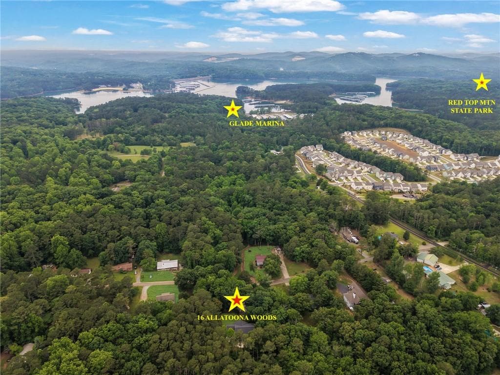 4 bedroom, 2 bathroom, 2,329 sq ft single family residence for sale at 16 Allatoona Woods Trail, Acworth, GA 30102 — photo 4