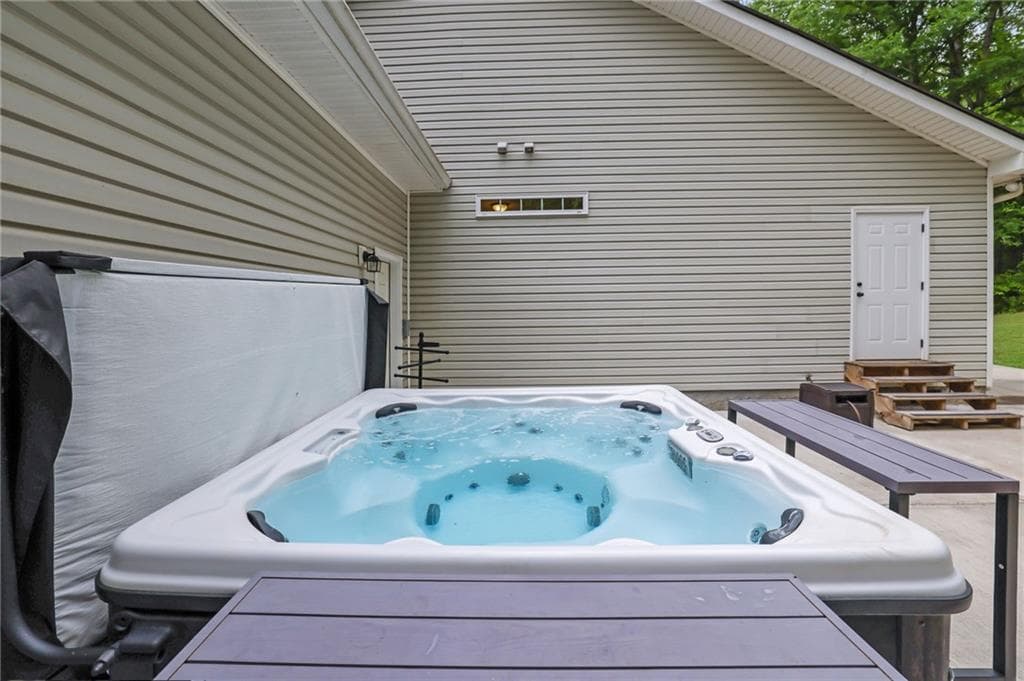 4 bedroom, 2 bathroom, 2,329 sq ft single family residence for sale at 16 Allatoona Woods Trail, Acworth, GA 30102 — photo 6