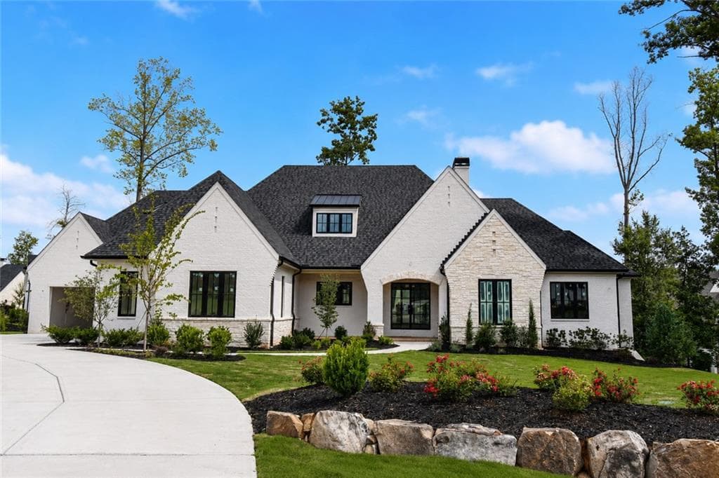 5 bedroom, 8 bathroom, 7,161 sq ft single family residence for sale at 5071 Kings Close, Alpharetta, GA 30004