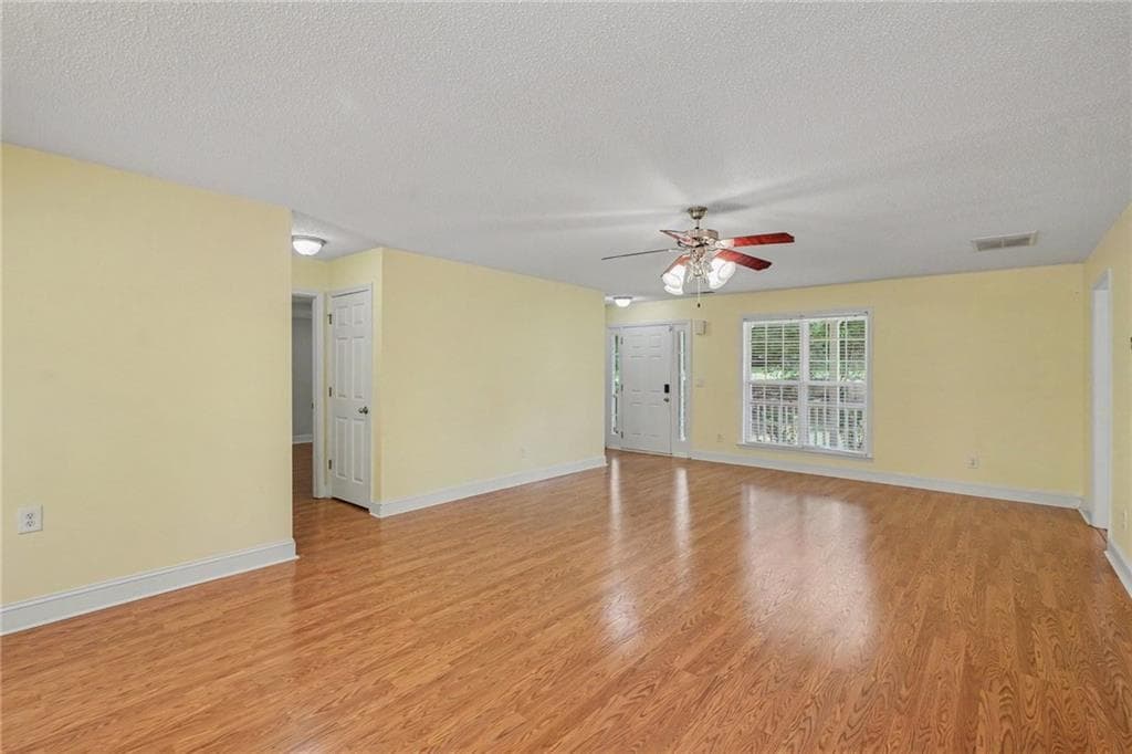3 bedroom, 3 bathroom, 2,990 sq ft single family residence for sale at 306 Park Chase Court, Griffin, GA 30224 — photo 7
