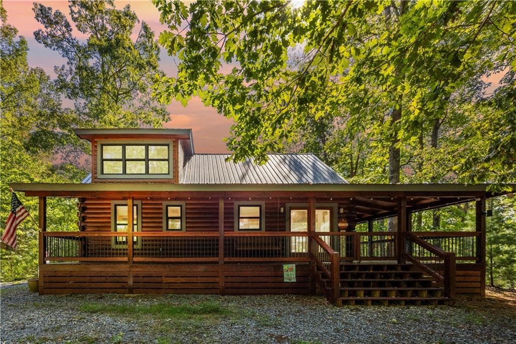 5 bedroom, 3 bathroom, 2,268 sq ft single family residence under contract at 832 Scenic Mountain View Road, Blue Ridge, GA 30513