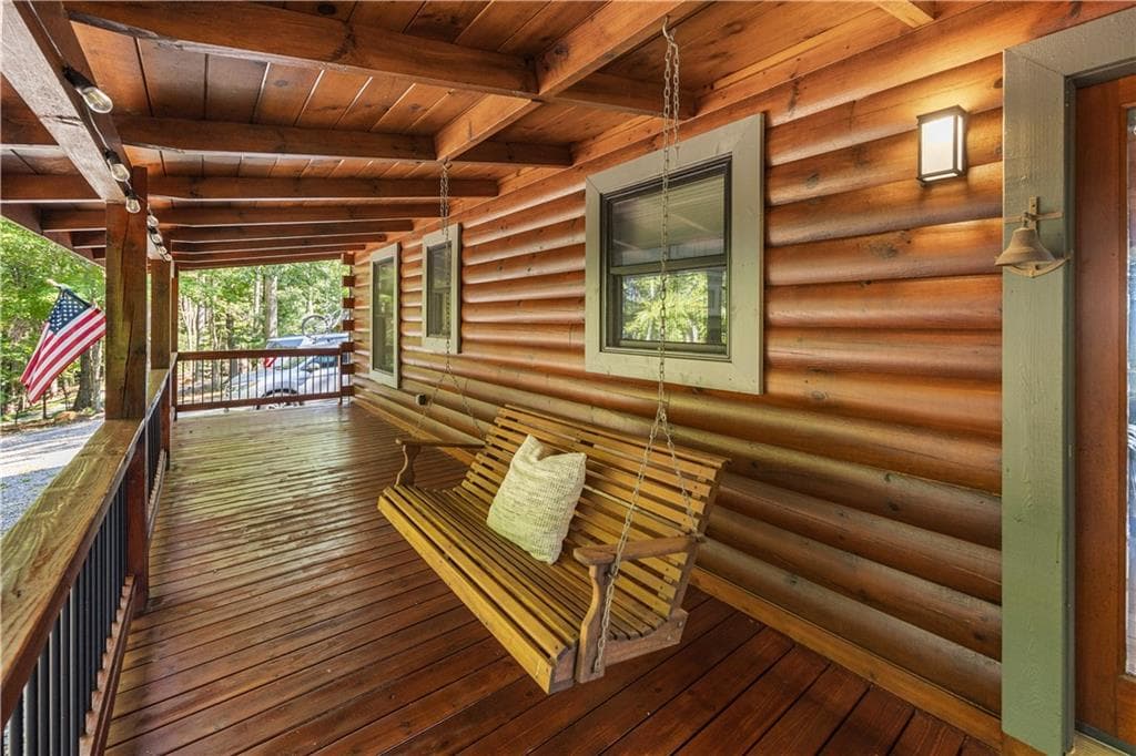 5 bedroom, 3 bathroom, 2,268 sq ft single family residence under contract at 832 Scenic Mountain View Road, Blue Ridge, GA 30513 — photo 2