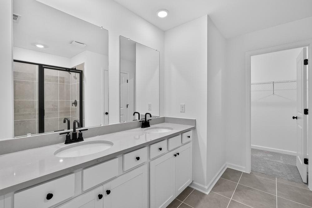 3 bedroom, 4 bathroom, 1,967 sq ft townhouse for sale at 5822 Schelton Place, Mableton, GA 30126 — photo 4