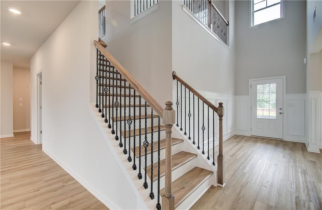 5 bedroom, 5 bathroom, 3,823 sq ft single family residence for sale at 708 Ripple End, Hampton, GA 30228 — photo 6