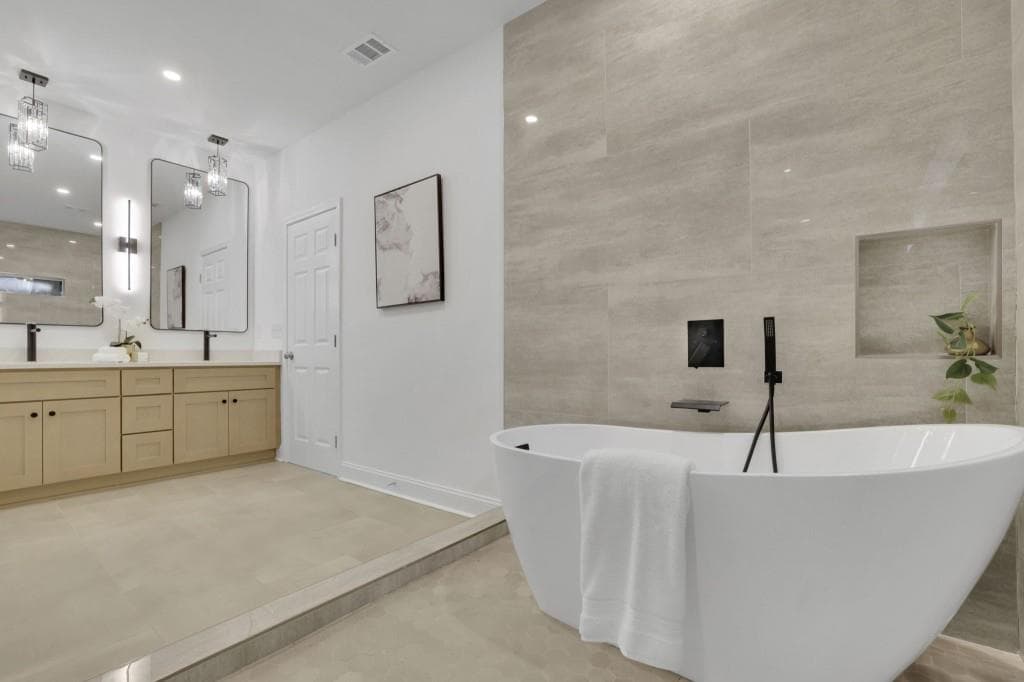 5 bedroom, 5 bathroom, 4,229 sq ft single family residence for sale at 120 N Gwinnett Street, Buford, GA 30518 — photo 8