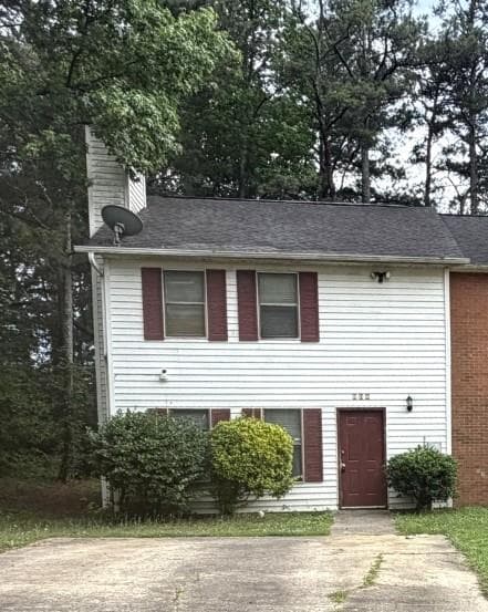 2 bedroom, 3 bathroom, 1,232 sq ft townhouse for sale at 906 Silverwood Drive, Atlanta, GA 30349