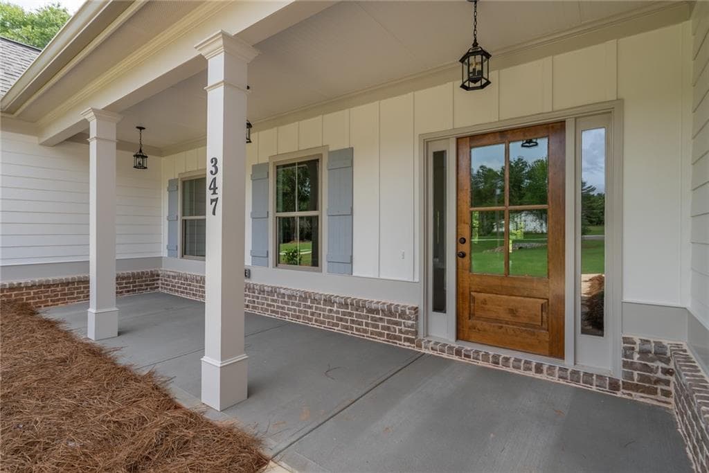 4 bedroom, 3 bathroom, 2,283 sq ft single family residence under contract at 347 Woodfin Way, Social Circle, GA 30025 — photo 6