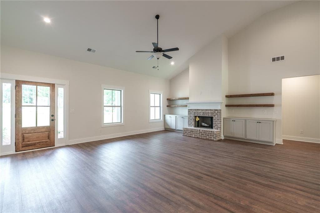 4 bedroom, 3 bathroom, 2,283 sq ft single family residence under contract at 347 Woodfin Way, Social Circle, GA 30025 — photo 7
