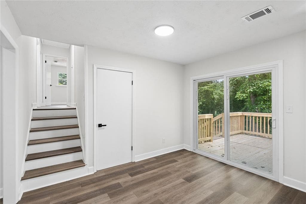 3 bedroom, 3 bathroom, 1,509 sq ft single family residence for sale at 498 Queen Aliese Lane, Jonesboro, GA 30236 — photo 10