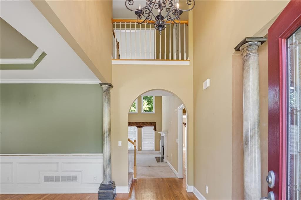 5 bedroom, 5 bathroom, 4,566 sq ft single family residence for sale at 421 Clubview Drive, Woodstock, GA 30189 — photo 5