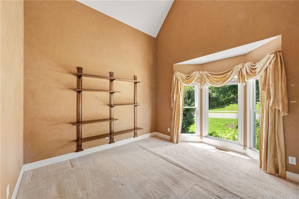 5 bedroom, 5 bathroom, 4,566 sq ft single family residence for sale at 421 Clubview Drive, Woodstock, GA 30189 — photo 6
