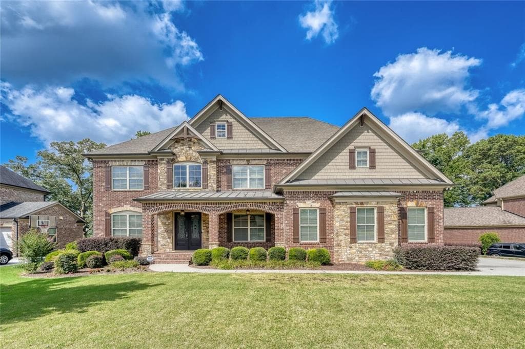 5 bedroom, 4 bathroom, 3,933 sq ft single family residence under contract at 3066 Walking Horse Trail, Buford, GA 30519 — photo 2
