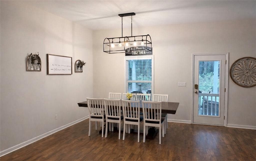 4 bedroom, 2 bathroom, 2,332 sq ft single family residence for sale at 101 Fenwick Manor Drive, LaGrange, GA 30241 — photo 9