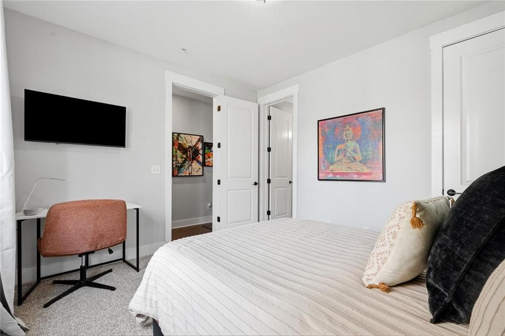 3 bedroom, 4 bathroom, 2,045 sq ft townhouse for rent at 285 Castleberry Hill Walk, Atlanta, GA 30313 for $3,890 a month — photo 6