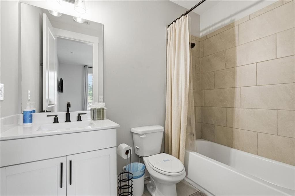 3 bedroom, 4 bathroom, 2,045 sq ft townhouse for rent at 285 Castleberry Hill Walk, Atlanta, GA 30313 for $3,890 a month — photo 7
