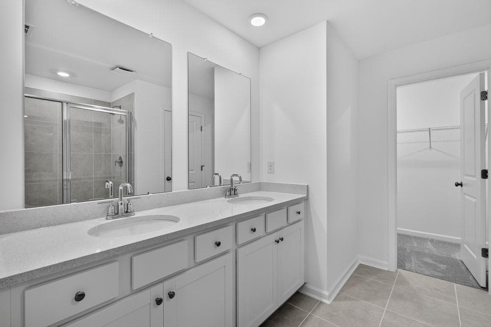 3 bedroom, 4 bathroom, 1,967 sq ft townhouse for sale at 5818 Schelton Place, Mableton, GA 30126 — photo 4