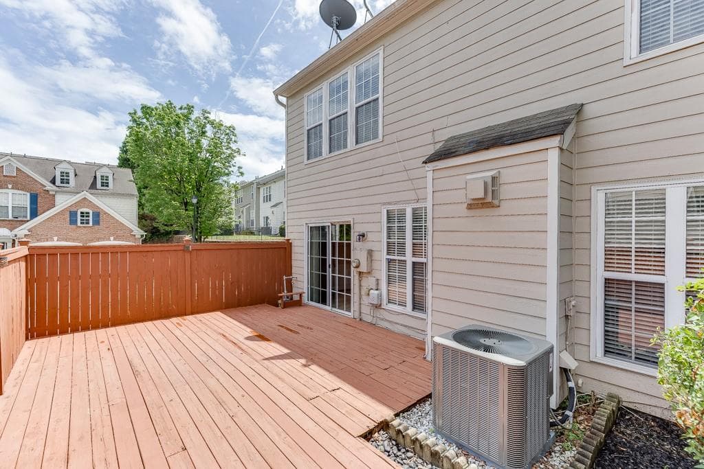 3 bedroom, 2 bathroom, 1,816 sq ft townhouse for rent at 2421 Elkhorn Terrace, Duluth, GA 30096 for $2,400 a month — photo 4