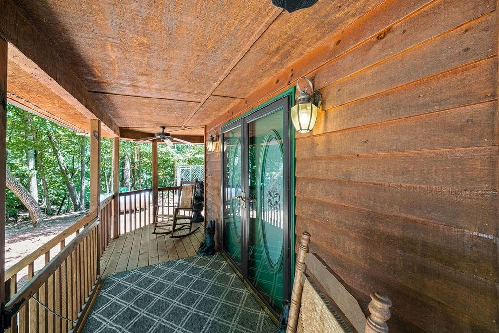 2 bedroom, 2 bathroom, 1,176 sq ft single family residence for sale at 1247 Newport Drive, Ellijay, GA 30540 — photo 9