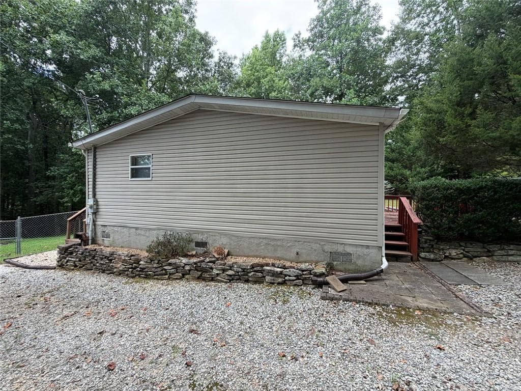 3 bedroom, 2 bathroom, 1,188 sq ft single family residence under contract at 1492 Red Oak Flats Road, Dahlonega, GA 30533 — photo 4
