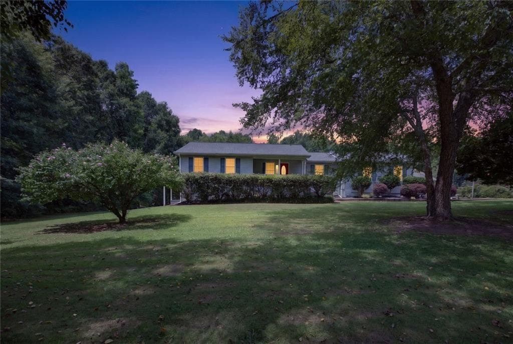 4 bedroom, 4 bathroom, 2,249 sq ft single family residence for sale at 8715 Gullatt Road, Palmetto, GA 30268 — photo 3