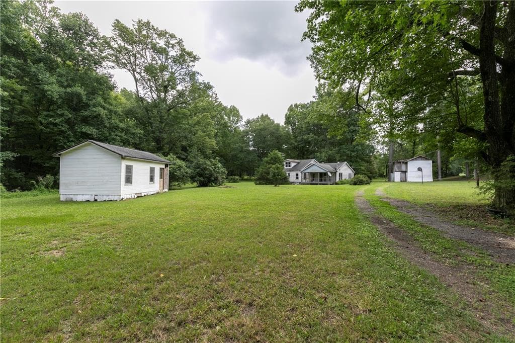 3 bedroom, 2 bathroom, 1,982 sq ft single family residence for sale at 435 Hampton Road, Cedartown, GA 30125 — photo 3