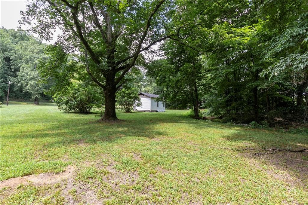 3 bedroom, 2 bathroom, 1,982 sq ft single family residence for sale at 435 Hampton Road, Cedartown, GA 30125 — photo 10