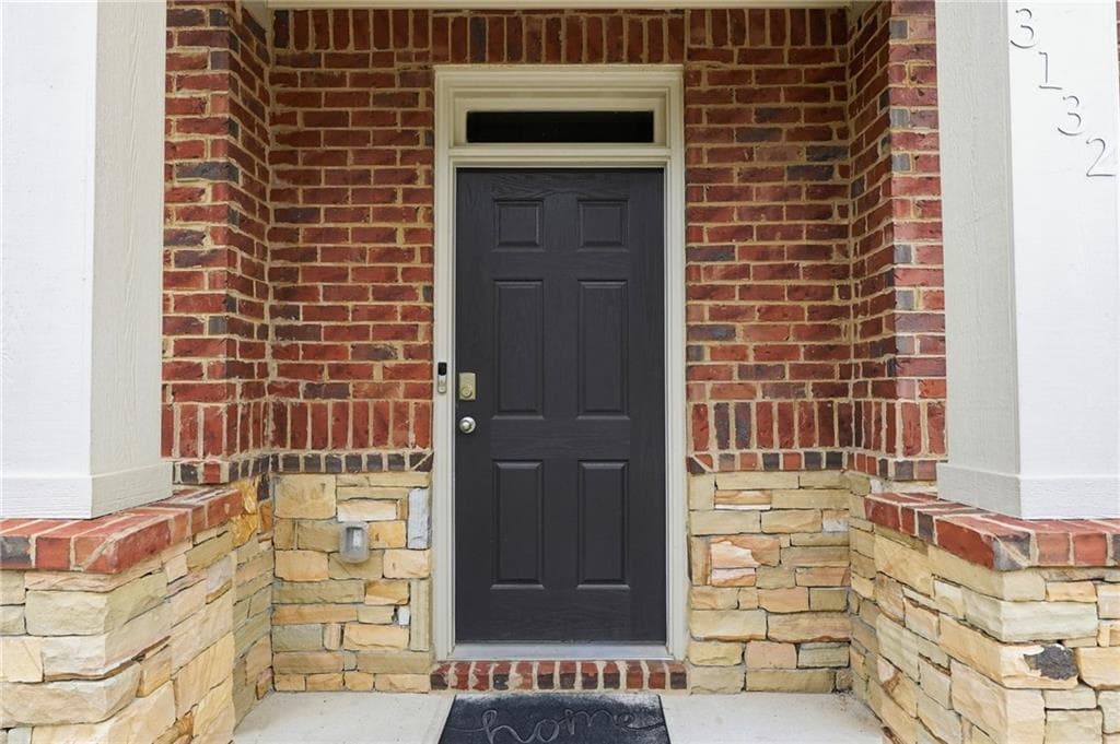 4 bedroom, 3 bathroom, 2,720 sq ft single family residence for rent at 3132 Hawthorn Farm Boulevard, Loganville, GA 30052 for $2,700 a month — photo 3