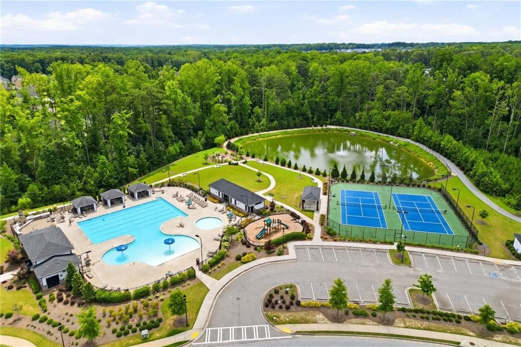 4 bedroom, 3 bathroom, 2,720 sq ft single family residence for rent at 3132 Hawthorn Farm Boulevard, Loganville, GA 30052 for $2,700 a month — photo 5