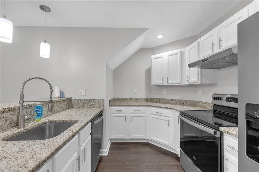 3 bedroom, 3 bathroom, 1,205 sq ft single family residence for rent at 1948 Detroit Avenue B, Atlanta, GA 30314 for $1,900 a month — photo 6
