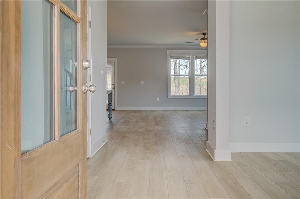 4 bedroom, 3 bathroom, 2,835 sq ft single family residence for sale at 4113 Valleyview Court, Mcdonough, GA 30252 — photo 2