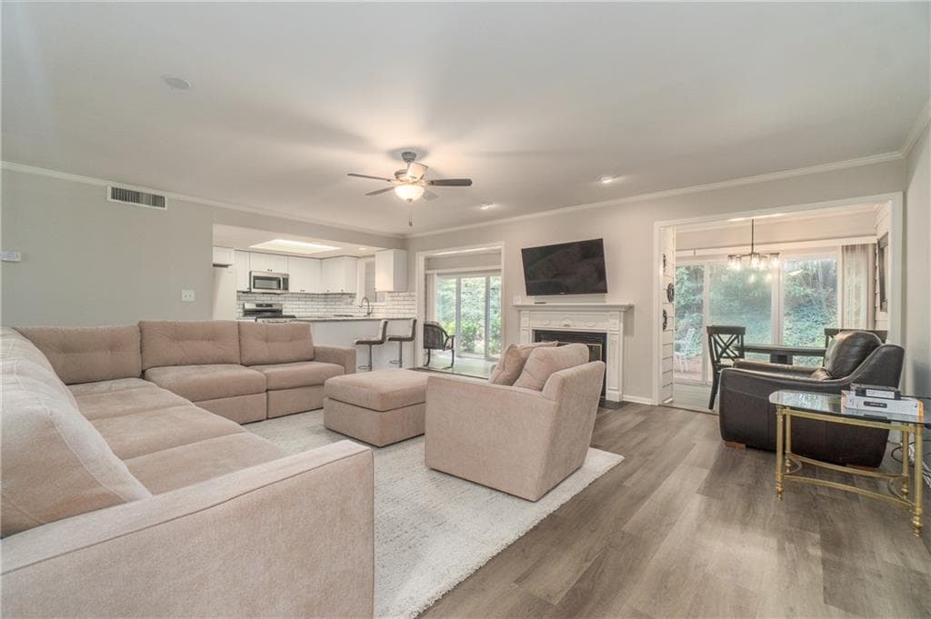 2 bedroom, 2 bathroom, 1,466 sq ft condominium for sale at 31 Muncy Court, Smyrna, GA 30080