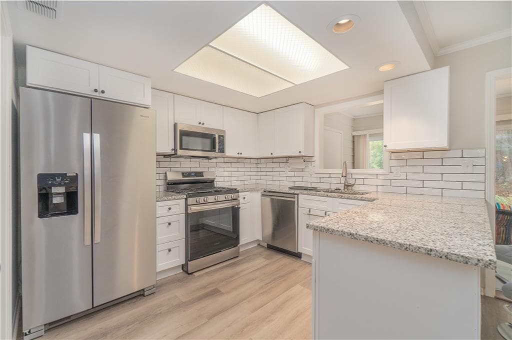 2 bedroom, 2 bathroom, 1,466 sq ft condominium for sale at 31 Muncy Court, Smyrna, GA 30080 — photo 3